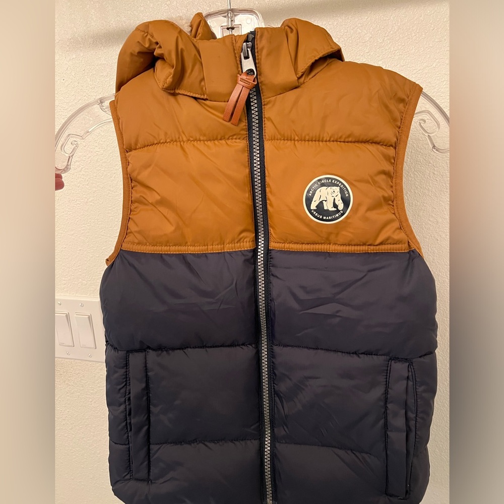 H&M boys puffer vest